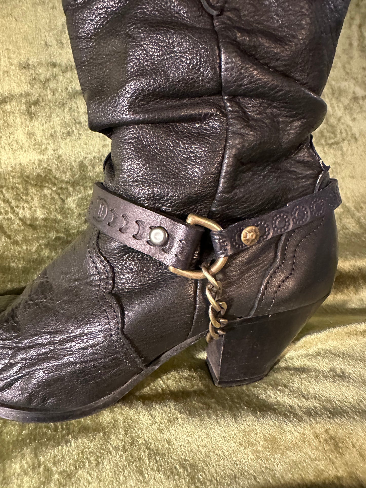 STAY GOLD Boot Harness Set